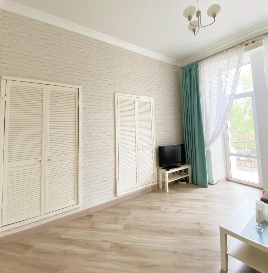 Apartment Bunina 8 オデッサ エクステリア 写真
